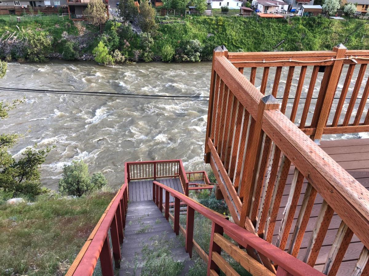 Yellowstone Riverside Cottages Gardiner Eksteriør bilde